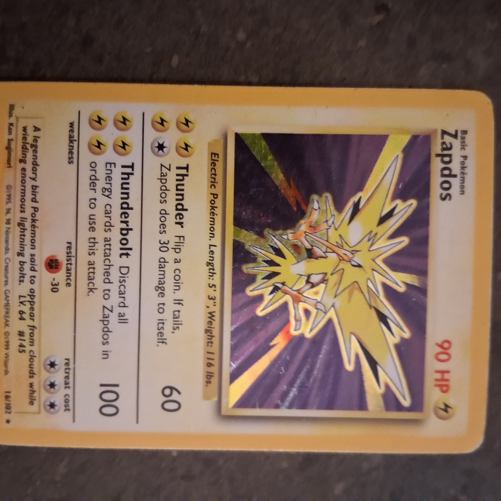 Zapdos Pokémon Trading Card